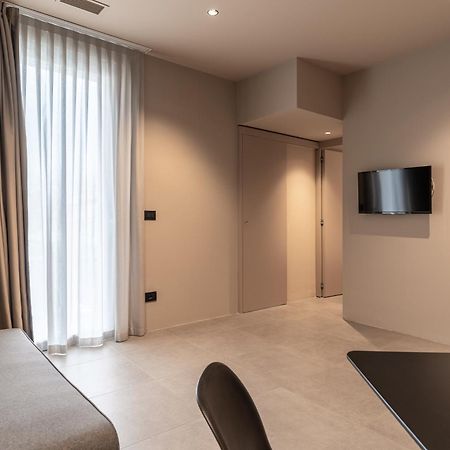 Amare Suite & Apartments Белариа-Игеа Марина Екстериор снимка