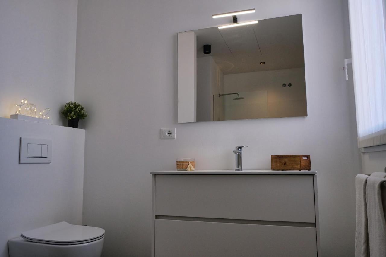 Amare Suite & Apartments Белариа-Игеа Марина Екстериор снимка