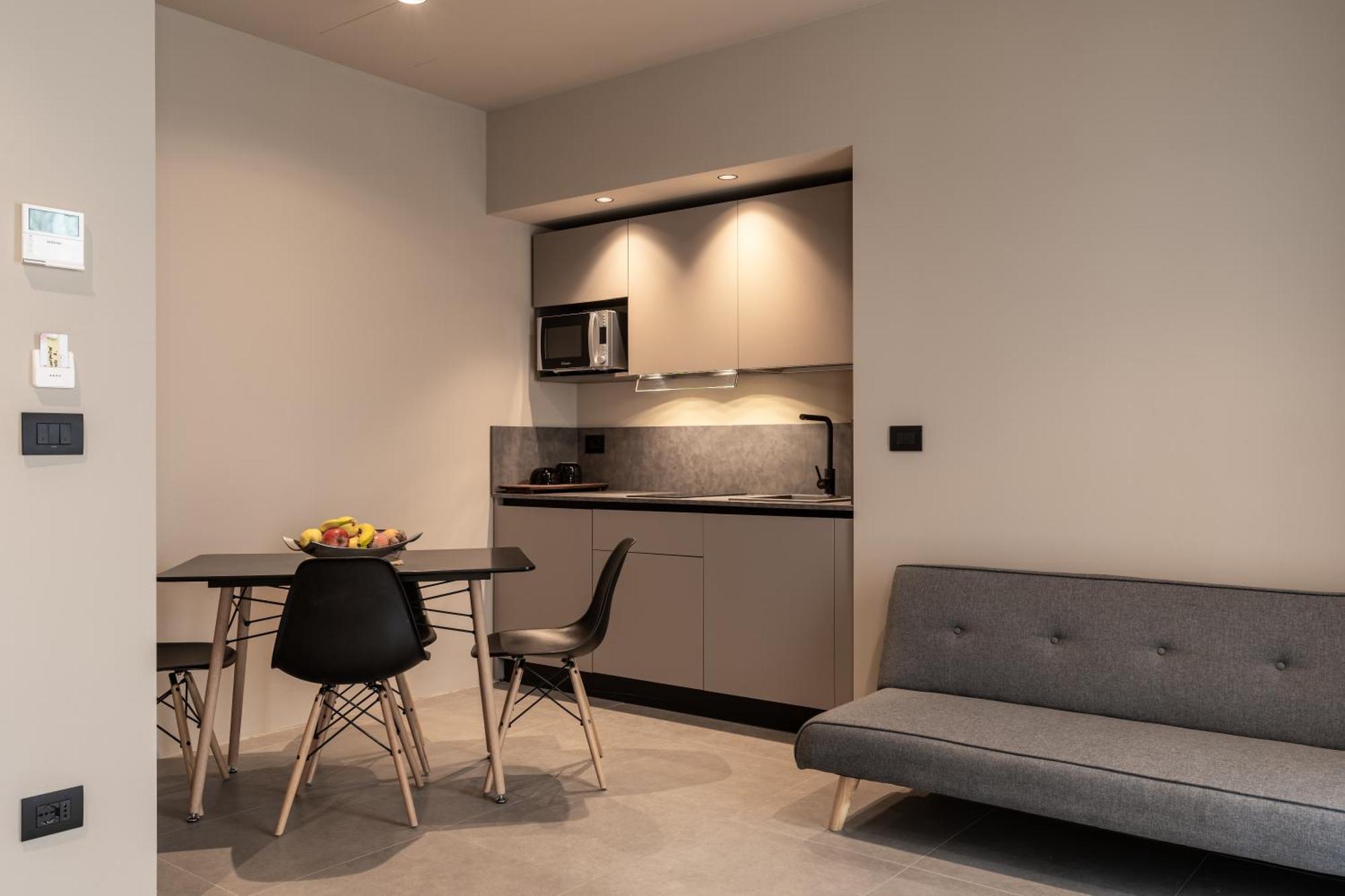 Amare Suite & Apartments Белариа-Игеа Марина Екстериор снимка
